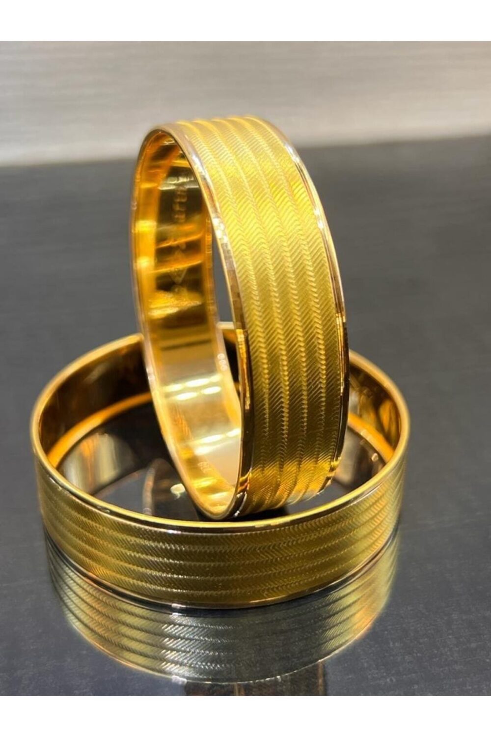 22K 15 Gr Şarnelli Bilezik 60 Beden