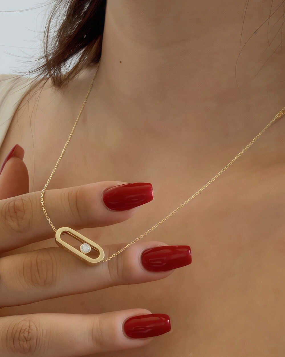 Capsule Ovale Kolye
