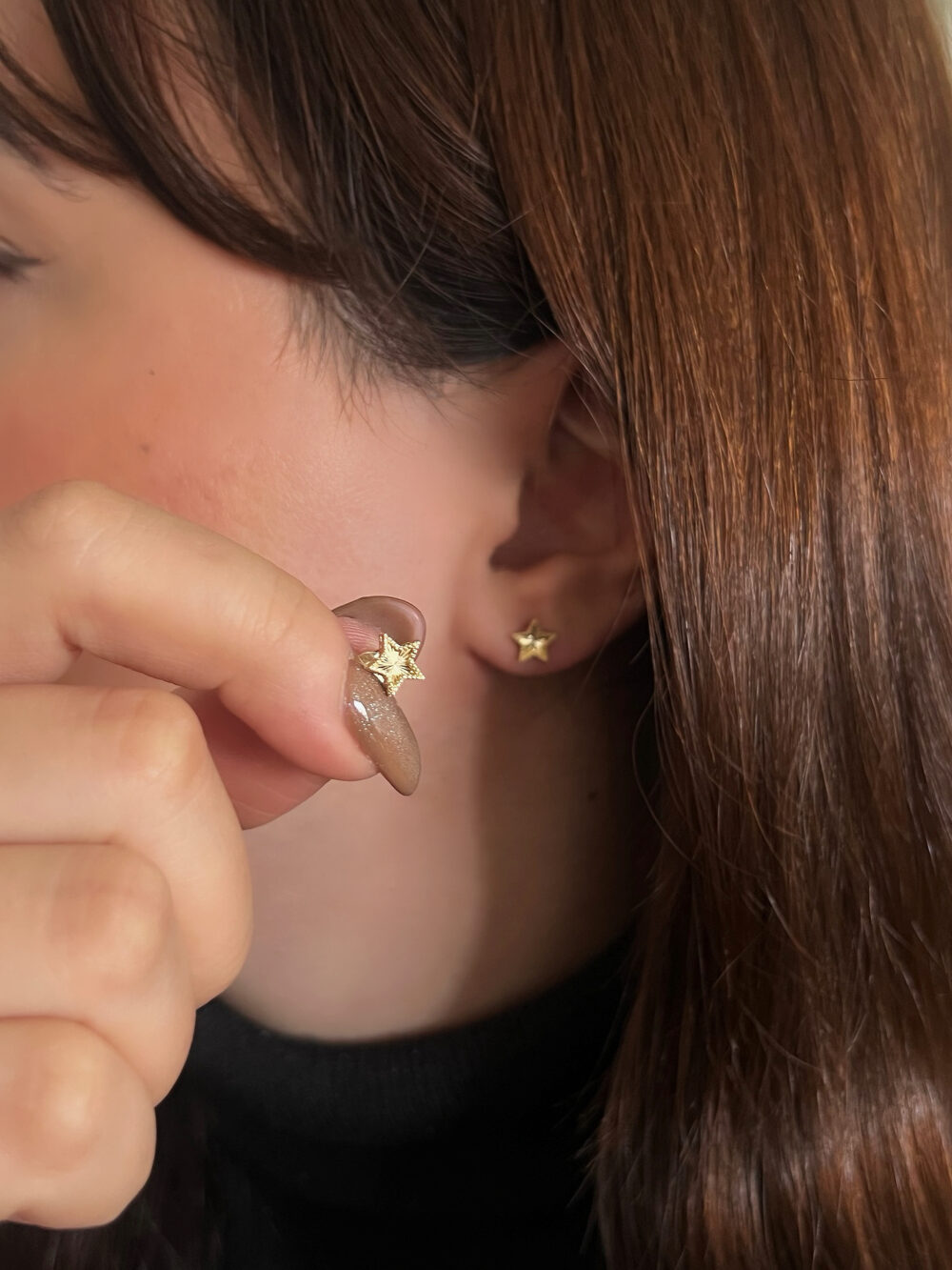 Kalem İşlemeli Yıldız Küpe